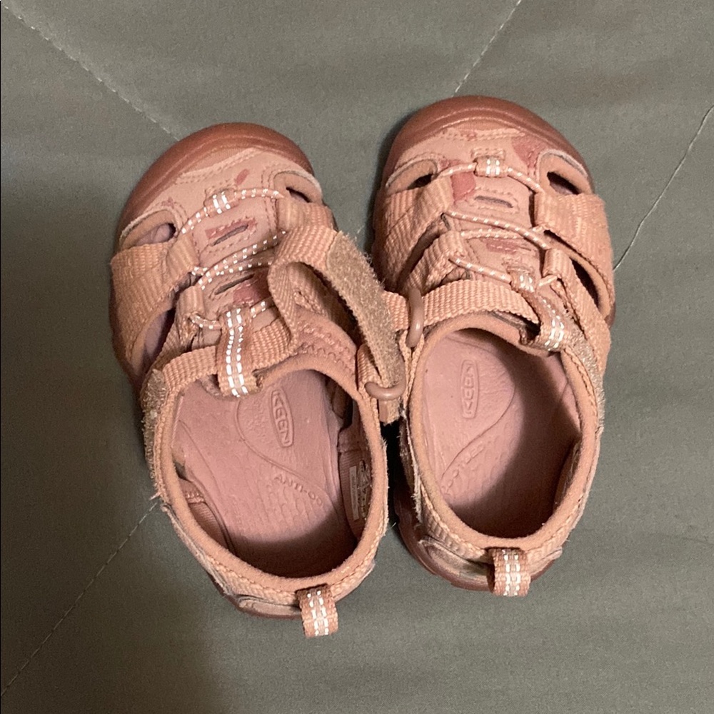 Keen Tan and Pink Sandals with Breathable Design